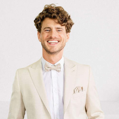 Tobias L.